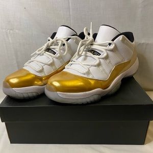 AIR JORDAN 11 LOW